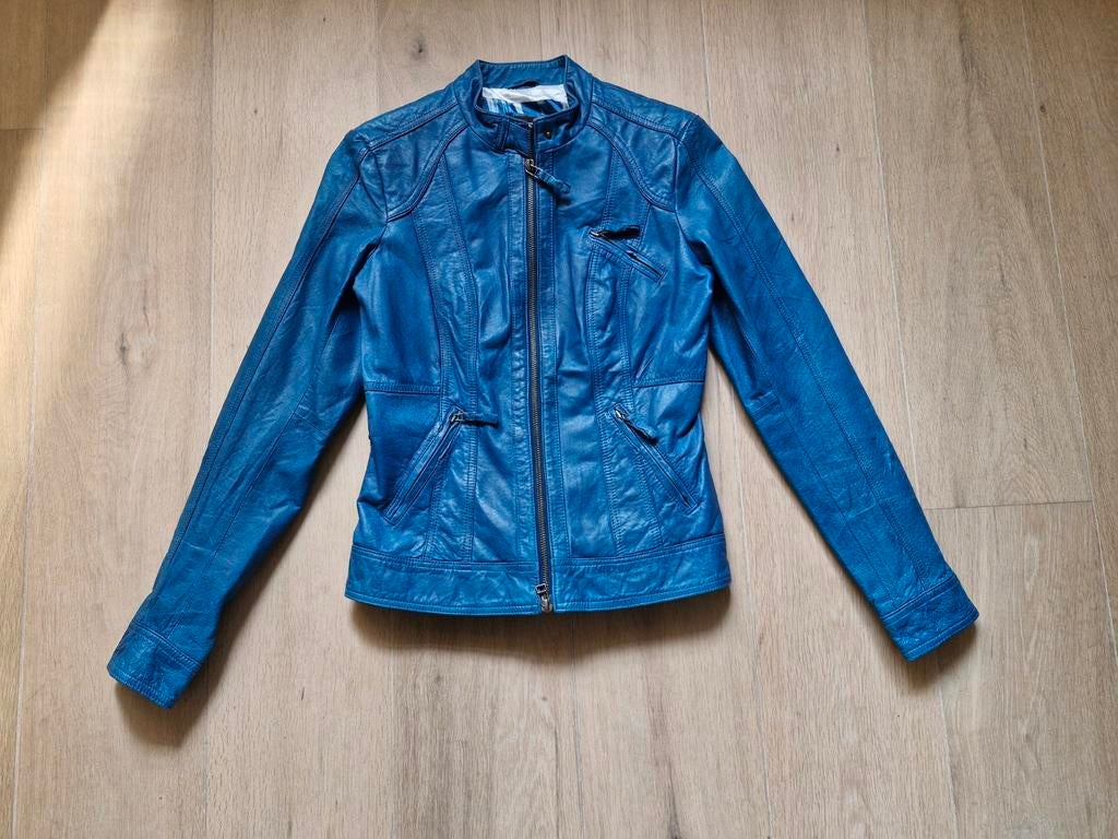 Superleuk leren jasje. Nooit gedragen dus nieuw. Maat XS -S, Blauw, Nieuw, Jasje, Maat 34 (XS) of kleiner