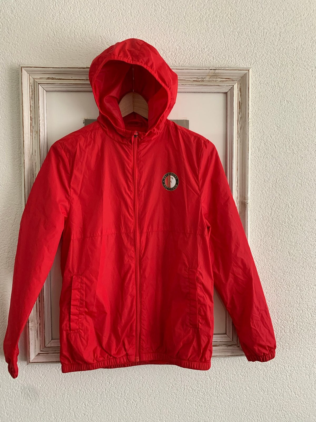 Feyenoord Castore Windjack Rood Maat 164CM, Ophalen of Verzenden, Zo goed als nieuw, Overige maten, Rood