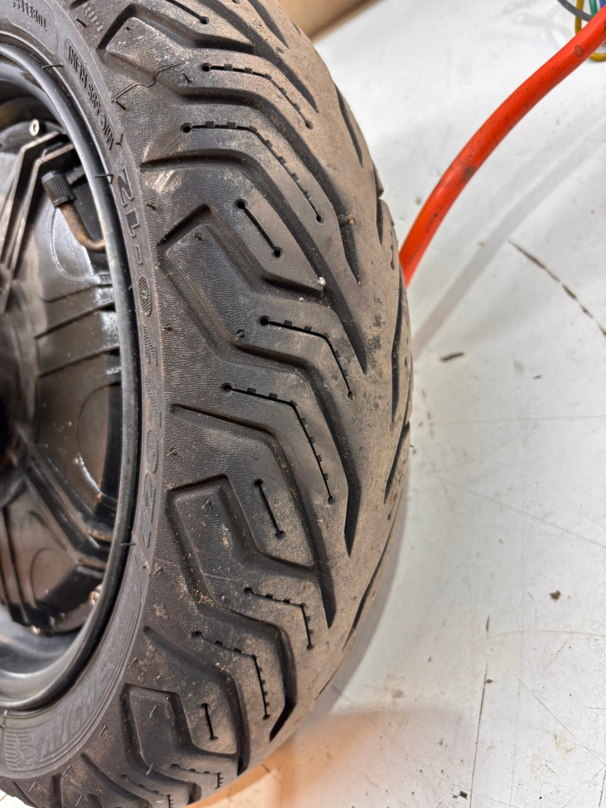 NIU NQi Sport Bosch 1500W Elektromotor 12 Inch 2022, Niu, Overige typen, Ophalen of Verzenden, Zo goed als nieuw