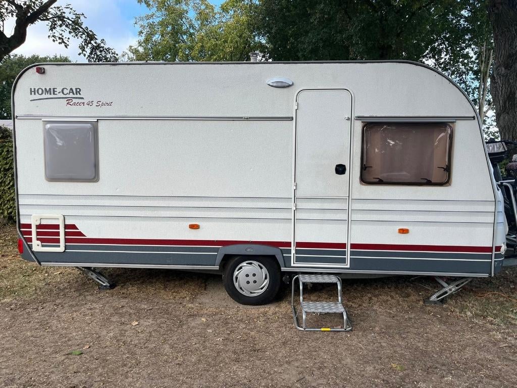 Caravan Home-Car Racer 45 Spirit, Home-car, Frans bed, Treinzit, 750 - 1000 kg