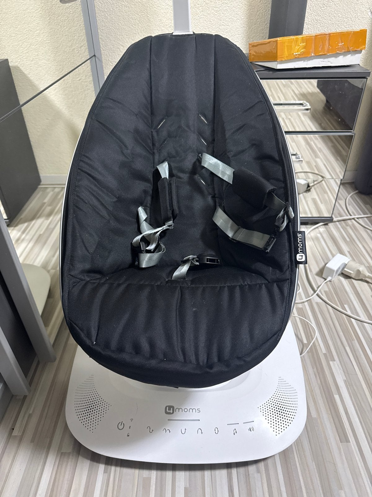 4moms MamaRoo 4.0 Wipstoel - Zo goed als nieuw, Kinderen en Baby's, Wipstoeltjes, Overige merken, Wipstoel, Ophalen of Verzenden