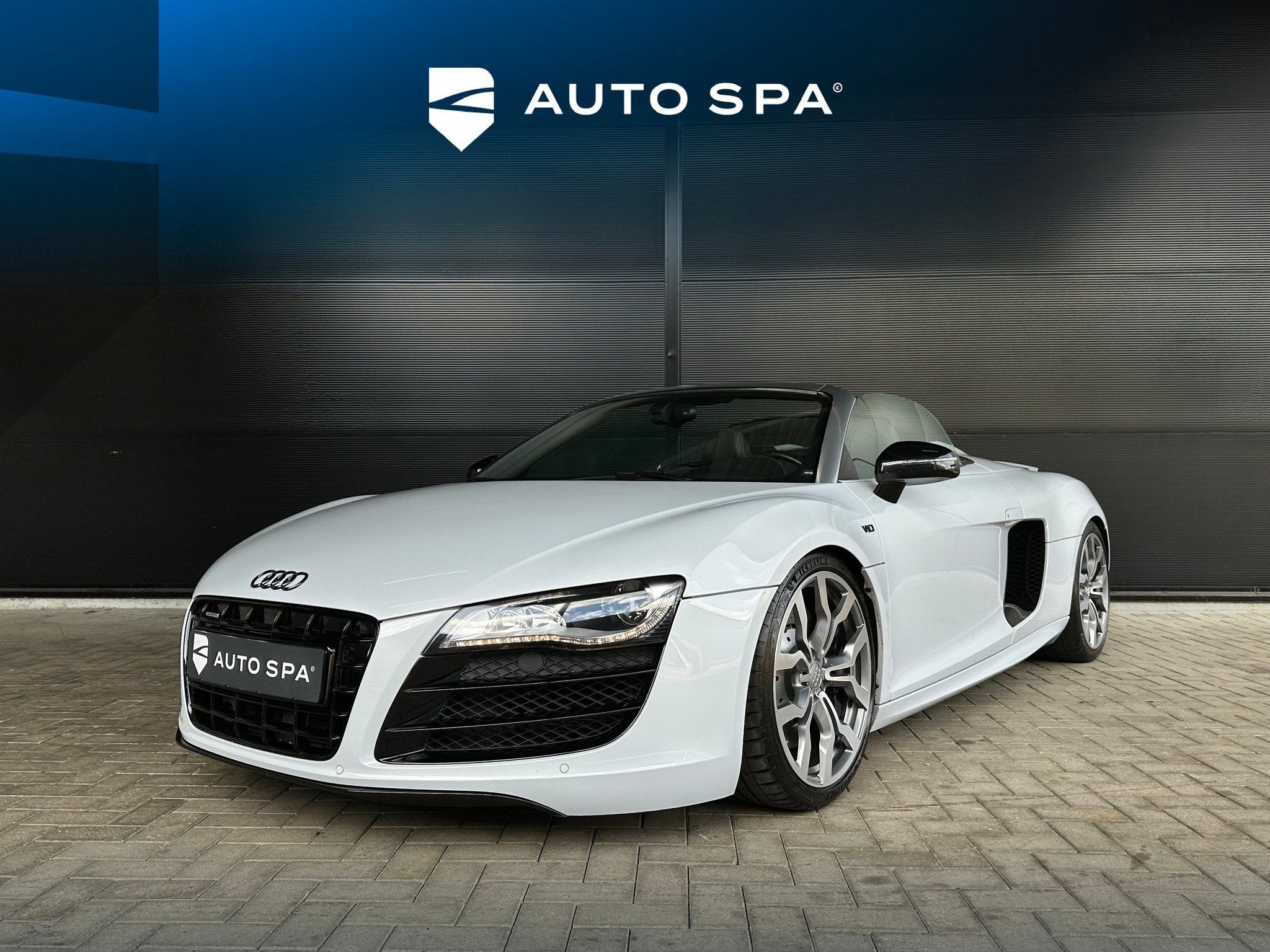 Audi R8 SPIDER V10 | Org NL | Bang Olufsen | UNIEK | Leer |, Auto's, Audi, Automaat, Gebruikt, Cabriolet, Wit