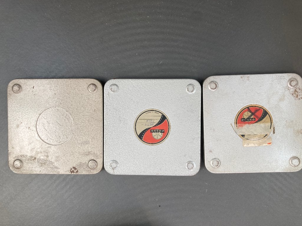 Super 8, 3 metalen filmblikken en 2 spoelen (4=2), Ophalen of Verzenden, 1940 tot 1960, Overige typen