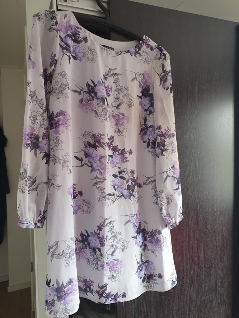 Nieuwe bloemenjurk lila maat 38 M zara look 🌸, Maat 38/40 (M), Paars, Nieuw, Ophalen of Verzenden