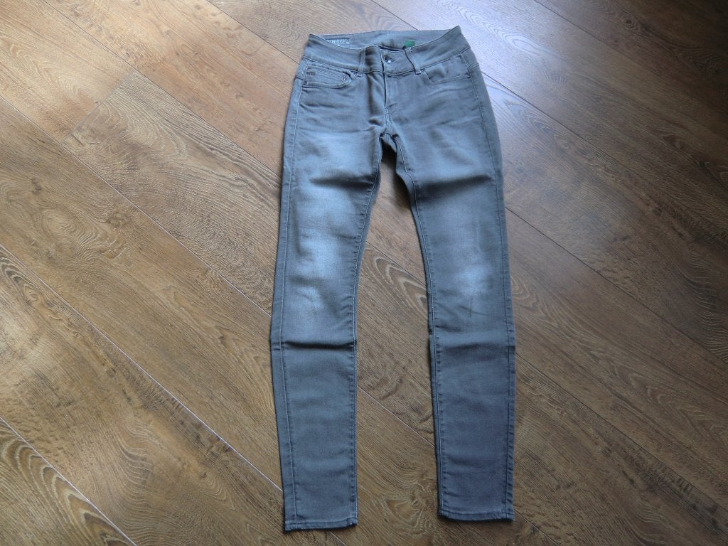 Grijze G-Star midge cody 29/32, Ophalen of Verzenden, W28 - W29 (confectie 36), Grijs, Gedragen