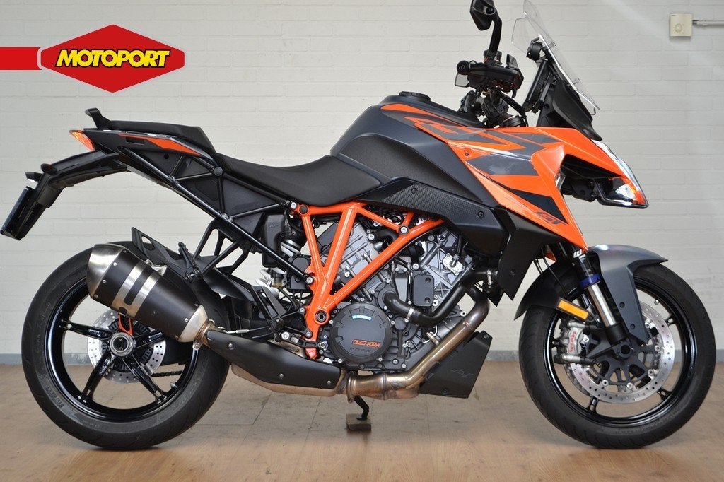 KTM 1290 Super Duke GT (bj 2023), Sport, Motoport Rockanje, Magazijn@motoportrockanje.nl, Moolhoek 6
3235 XK  Rockanje