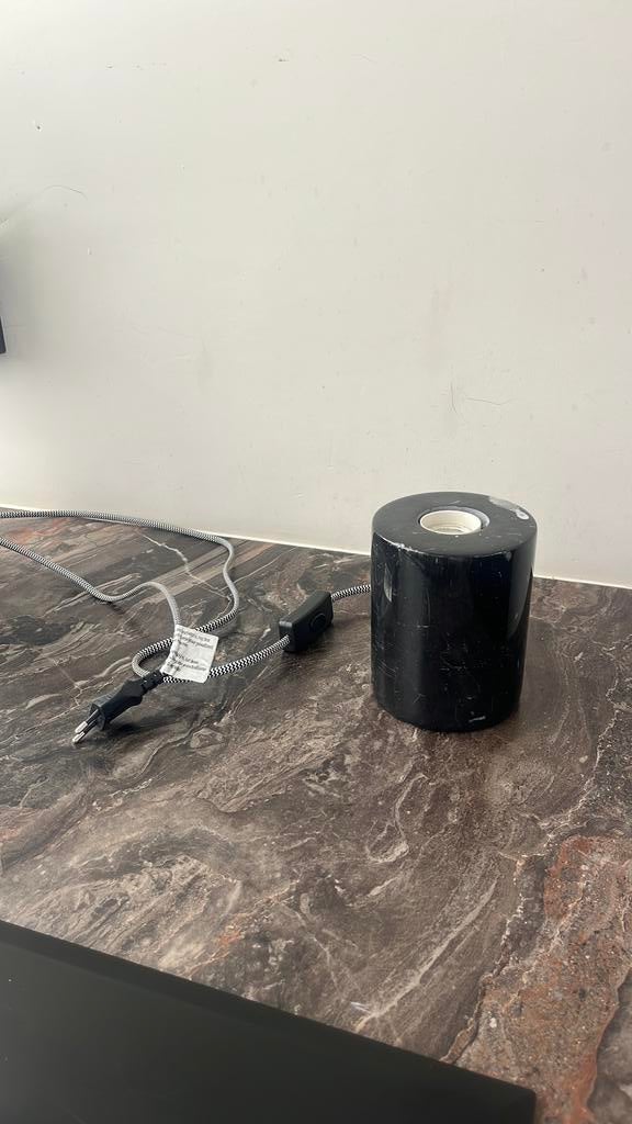 Xenos tafellamp zwart – modern design, Huis en Inrichting, Lampen | Tafellampen, Zo goed als nieuw, Ophalen of Verzenden