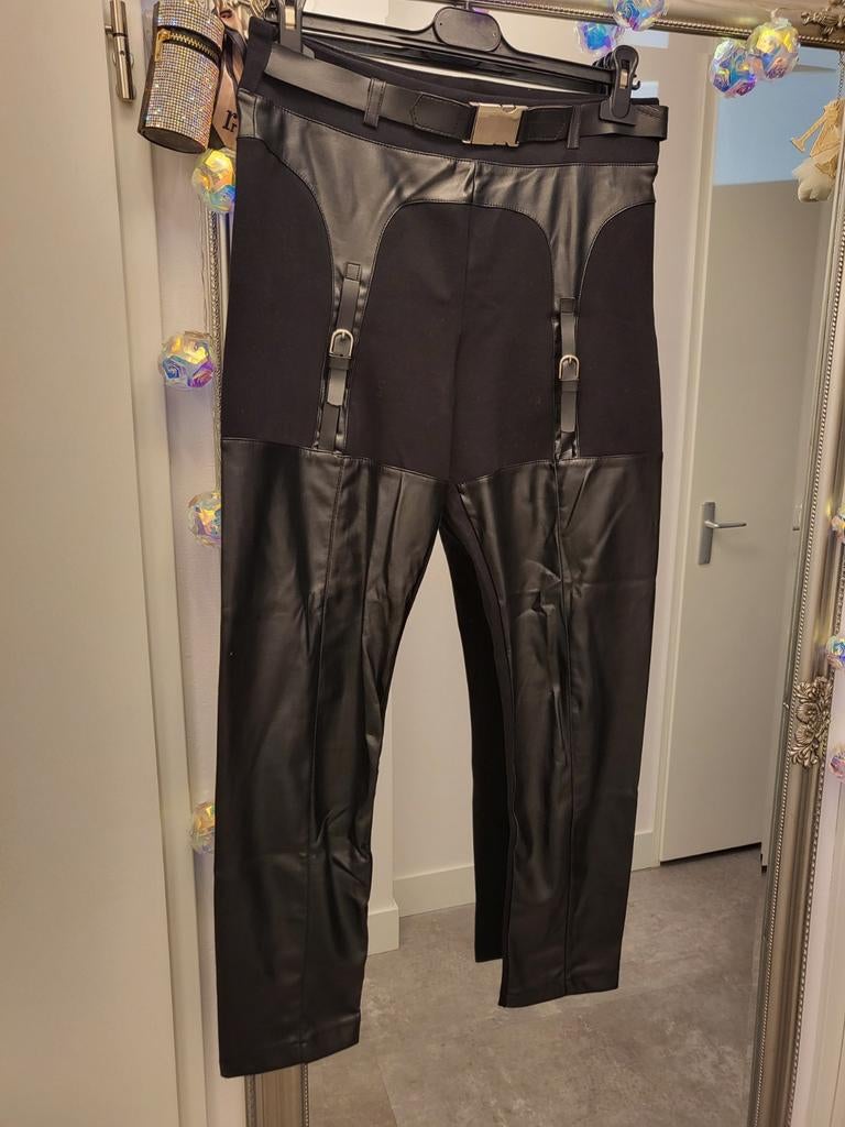 Zwarte broek met leren details, Ophalen of Verzenden
