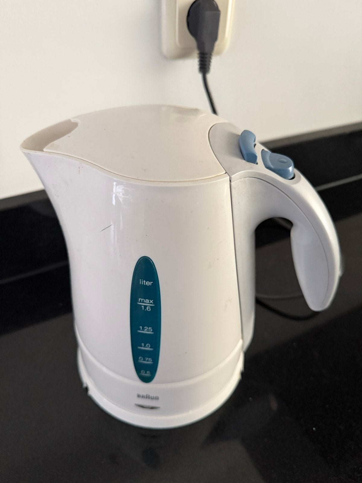 waterkoker - 1.6 liter - Wit, Witgoed en Apparatuur, Waterkokers, 1 tot 2 liter, Ophalen of Verzenden, Gebruikt
