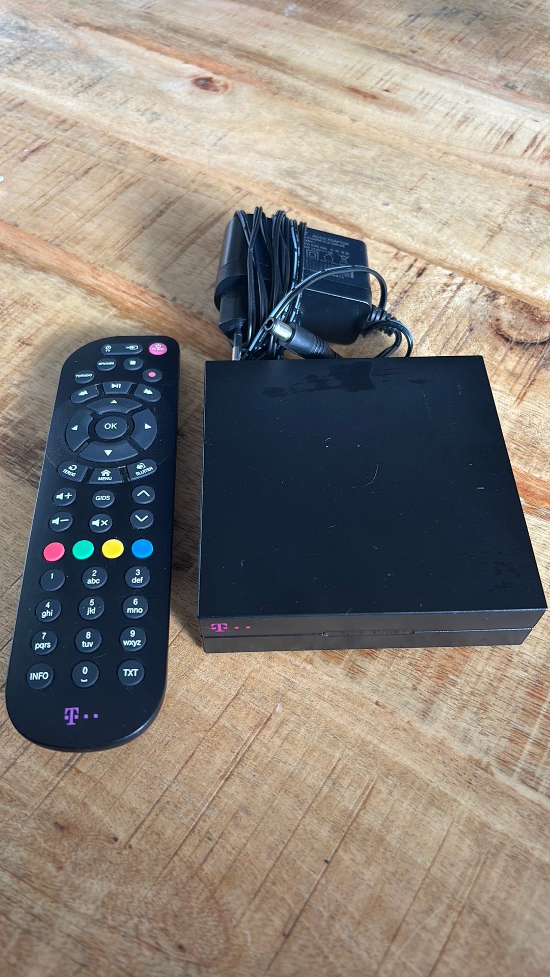 Amino Aria 7X Decoder met afstandsbediening, Ophalen of Verzenden, Gebruikt, Decoder