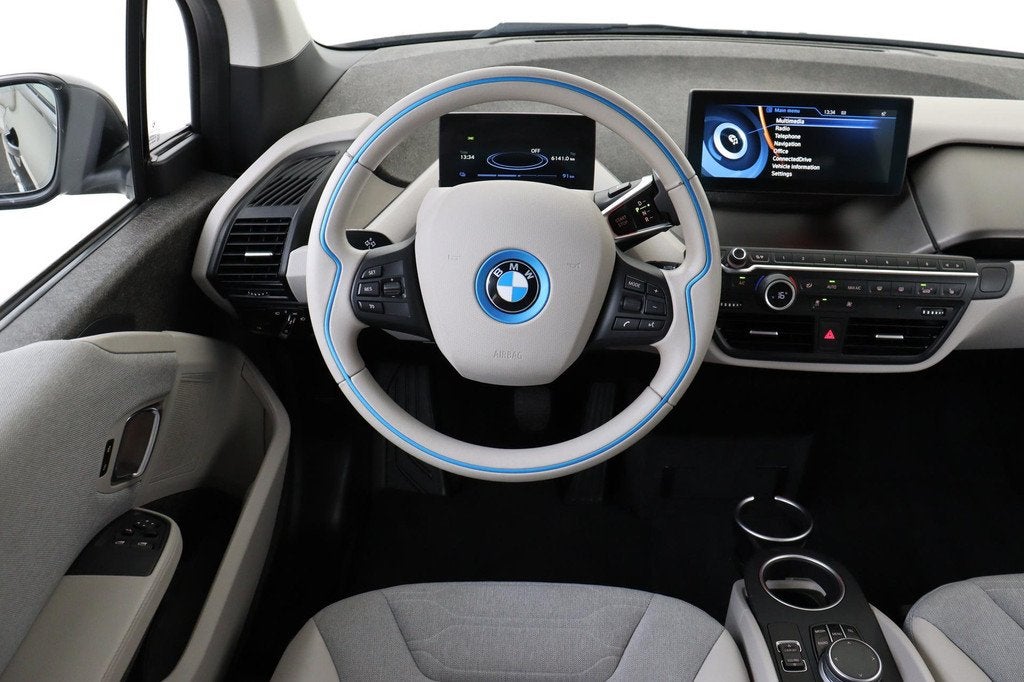 BMW i3 BASIS 94Ah 33 kWh -CAMERA|NAVI|STOELVERW.|WARMTEPOMP|, Auto's, BMW, Automaat, Achterwielaandrijving, Gebruikt, 300 km