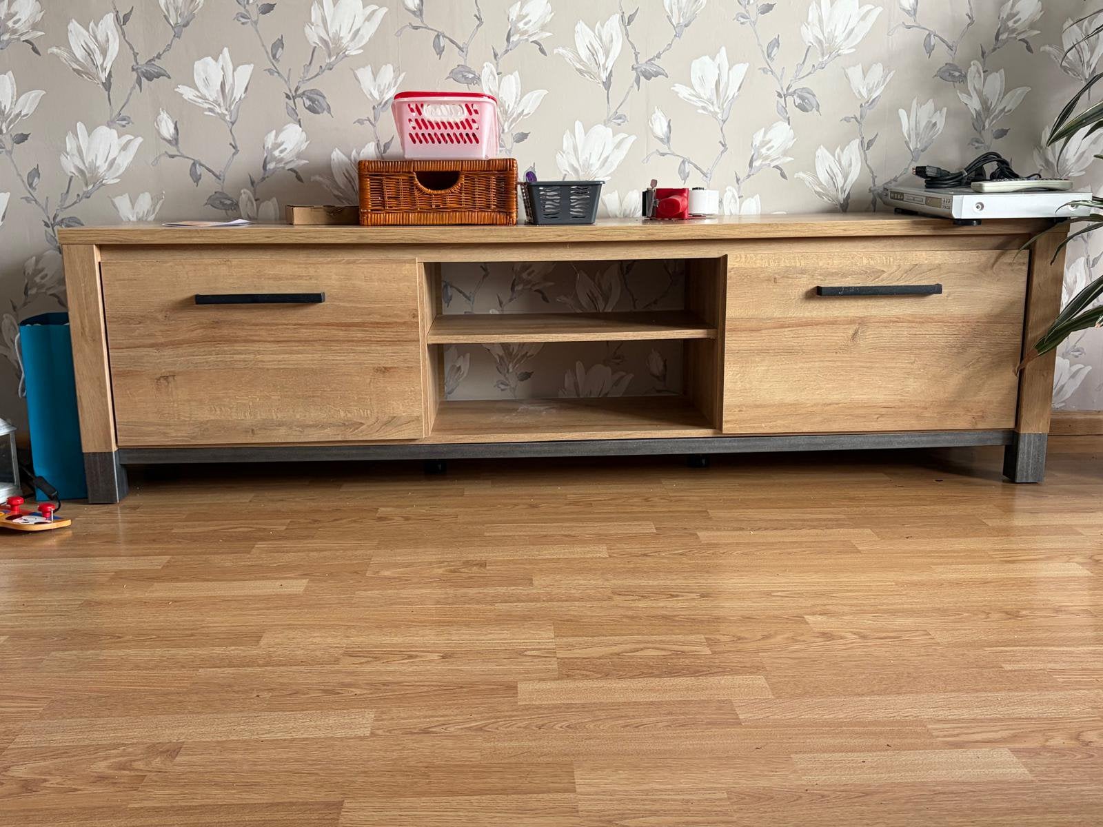 Mooi stoer dressoir hout met staal, Ophalen, 150 tot 200 cm, Zo goed als nieuw, Met klep(pen)