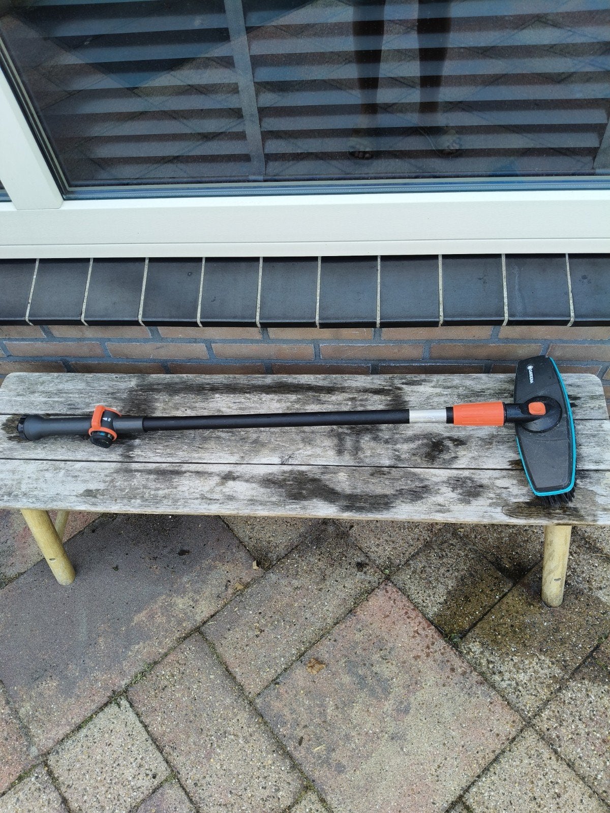 Gardena wasborstel met wateraansluiting, Ophalen