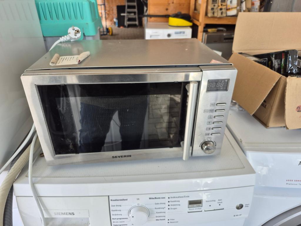 Leuke inventum rvs magnetron, Ophalen, Draaiplateau, Magnetron, Zo goed als nieuw