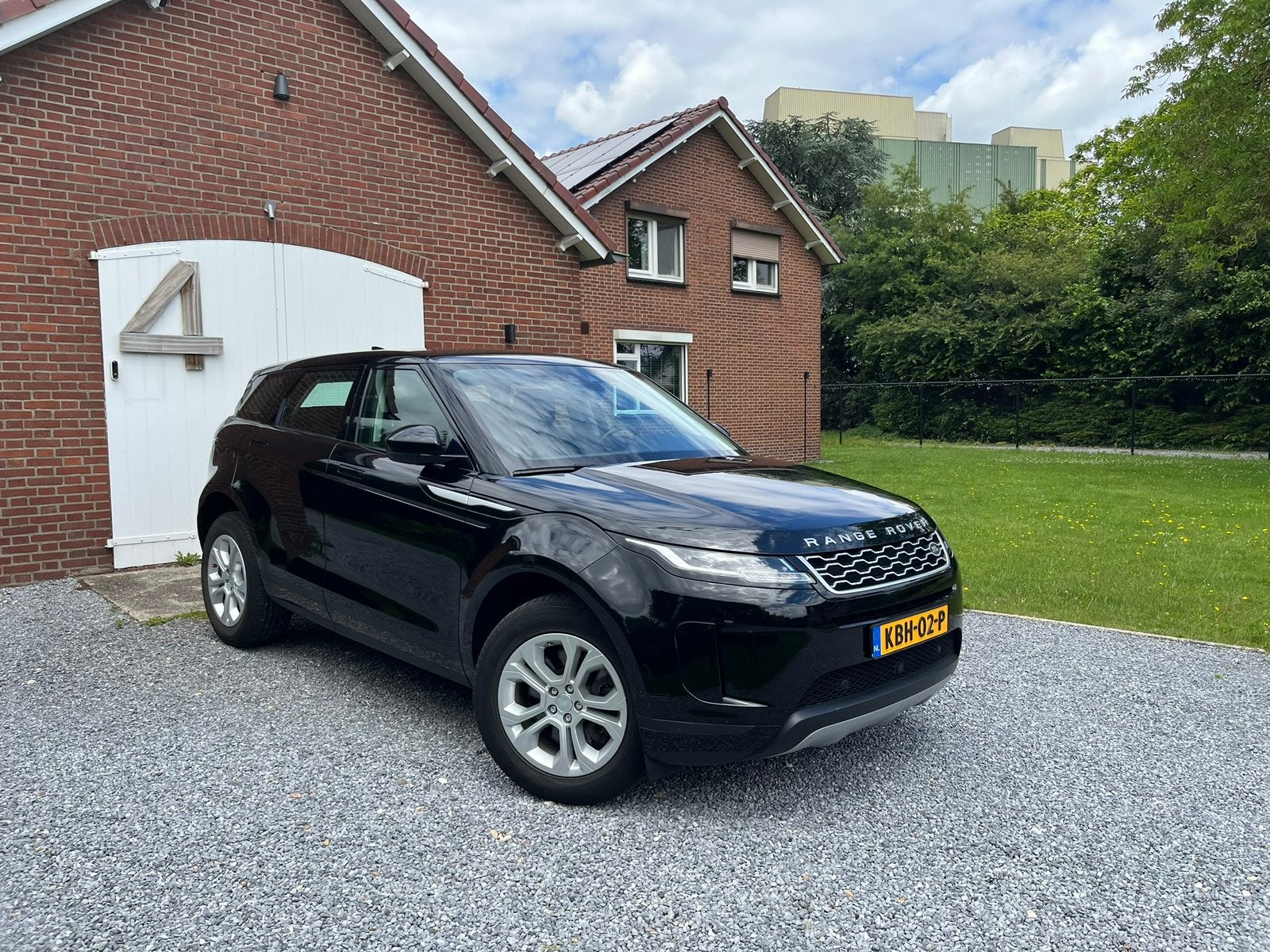 Land Rover Range Rover Evoque D150 150pk AWD Aut 2019 Zwart, Automaat, 4 cilinders, 1848 kg, Zwart