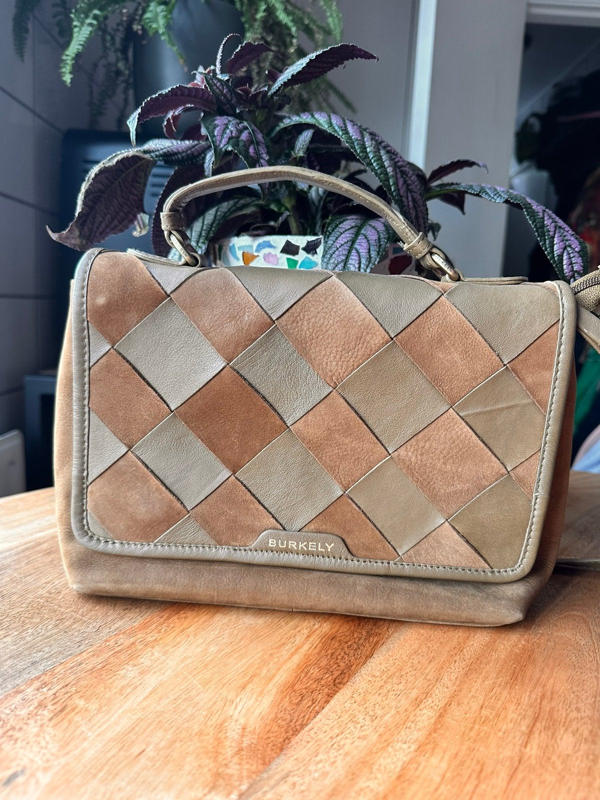 Burkely Even Elin Citybag, Ophalen of Verzenden, Zo goed als nieuw, Bruin, Handtas