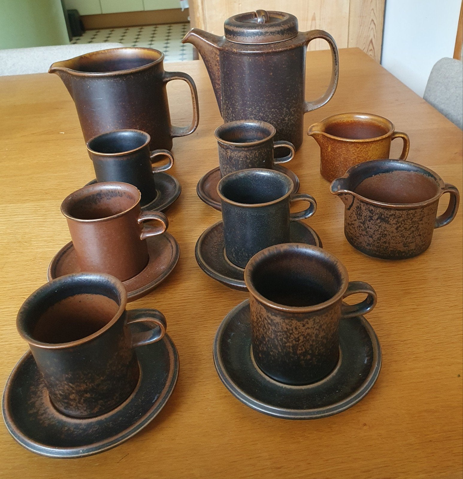 Arabia Ruska koffieservies/ voor prijs zie beschrijving, Huis en Inrichting, Ophalen, Aardewerk, Overige stijlen, Overige typen