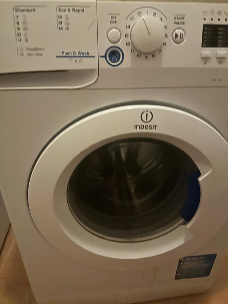 Indesit Wasmachine - knopje is kapot geen bezorging, Ophalen of Verzenden, Niet werkend, Voorlader