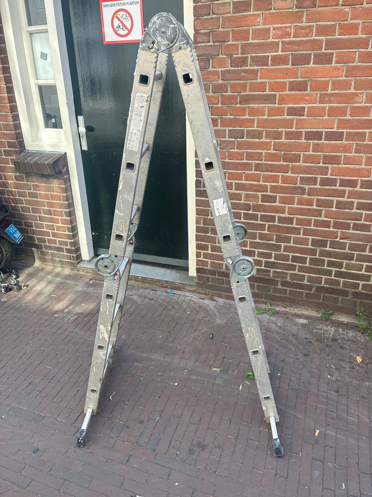 Gebruikte opvouwbare ladder - Handig en compact, Ophalen, Gebruikt, Ladder, Opvouwbaar of Inschuifbaar