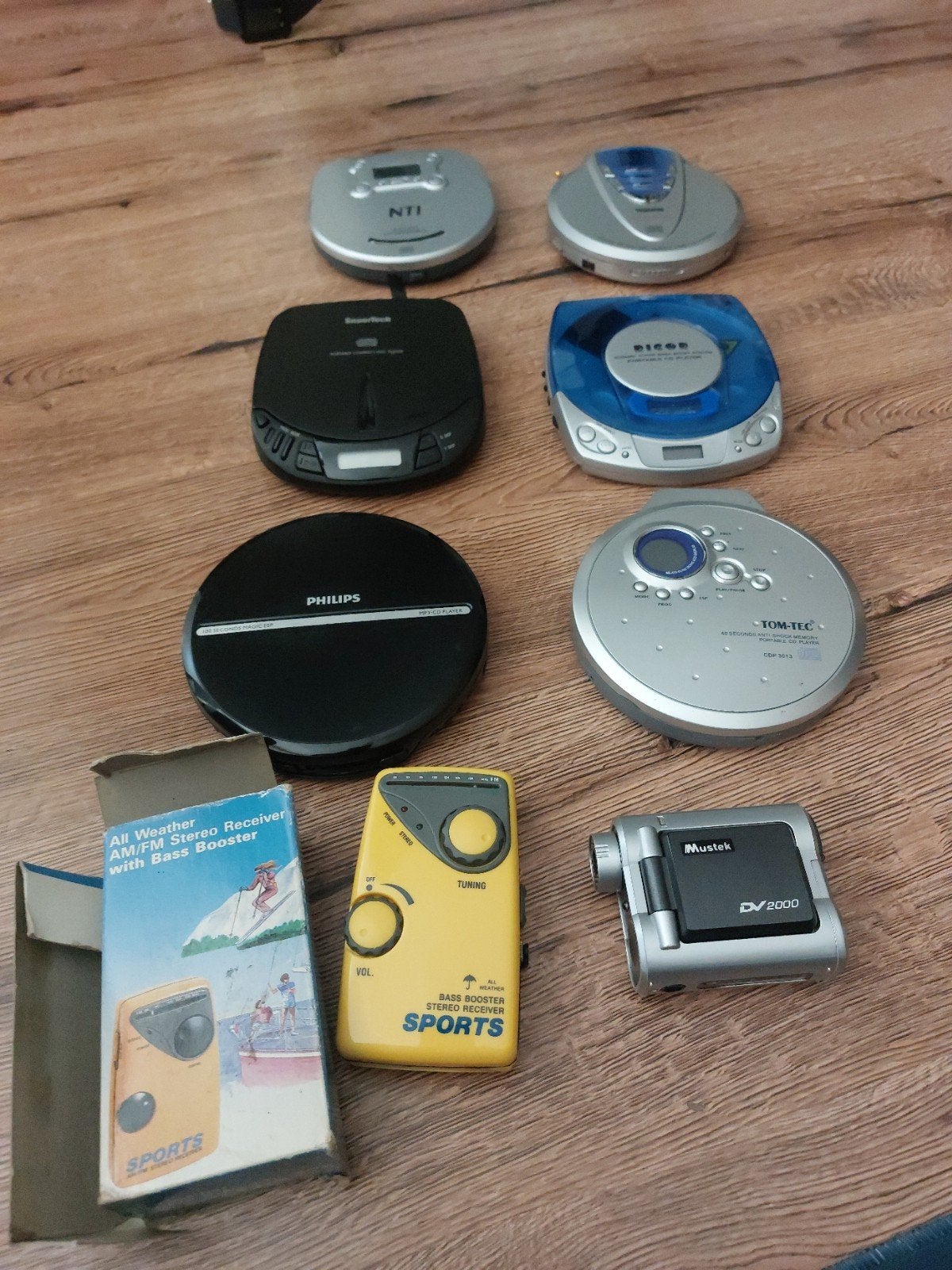 Diverse defecte CD Walkmans, camera en horloges, Ophalen of Verzenden, Discman