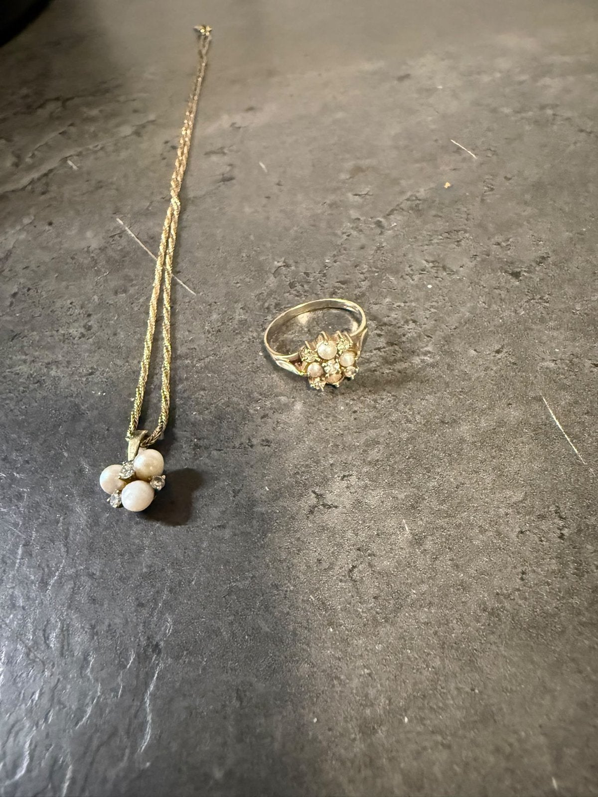 Gouden ring en ketting met parels, Ophalen, Gebruikt, 17 tot 18, Dame