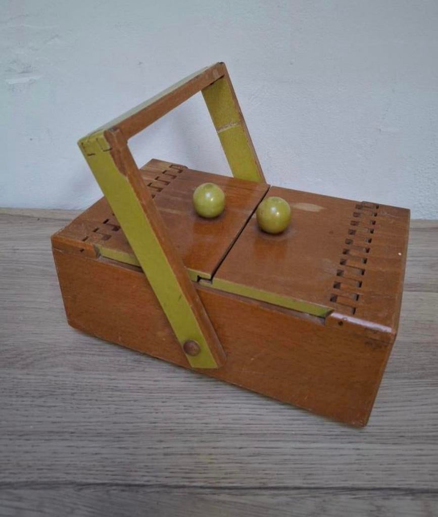 Vintage houten naai kistje., Ophalen of Verzenden, Zo goed als nieuw