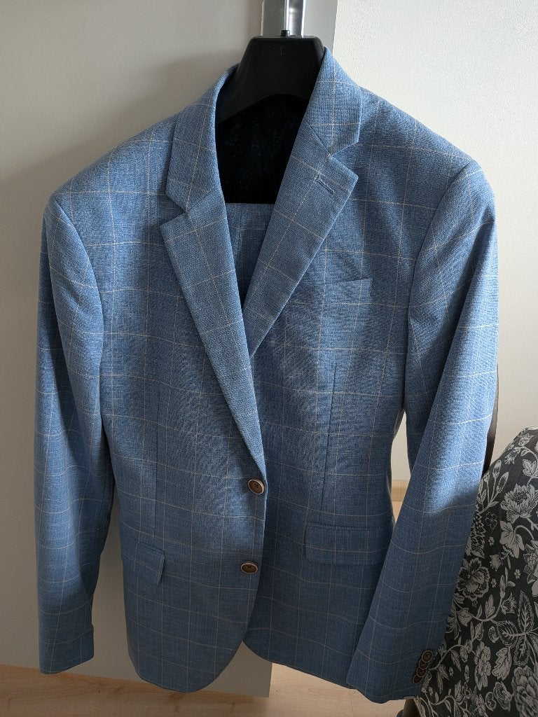 Kostuum maat 44 geruit. In nieuw staat., Ophalen of Verzenden, Zo goed als nieuw, Overige maten, Blauw
