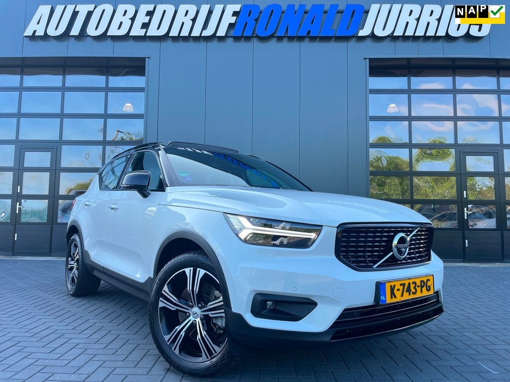 Volvo XC40 1.5 T5 Recharge R-Design Expression NLAuto/Panora, Auto's, Volvo, Wit, Bedrijf, Hybride Elektrisch/Benzine, 3 cilinders