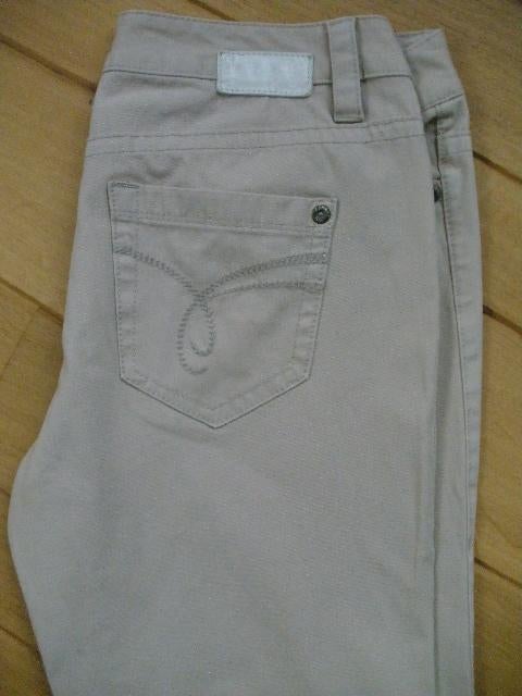 ESPRIT spijkerbroek beige Model CA 94107, Kleding | Dames, Overige kleuren, Ophalen of Verzenden, Zo goed als nieuw, W30 - W32 (confectie 38/40)