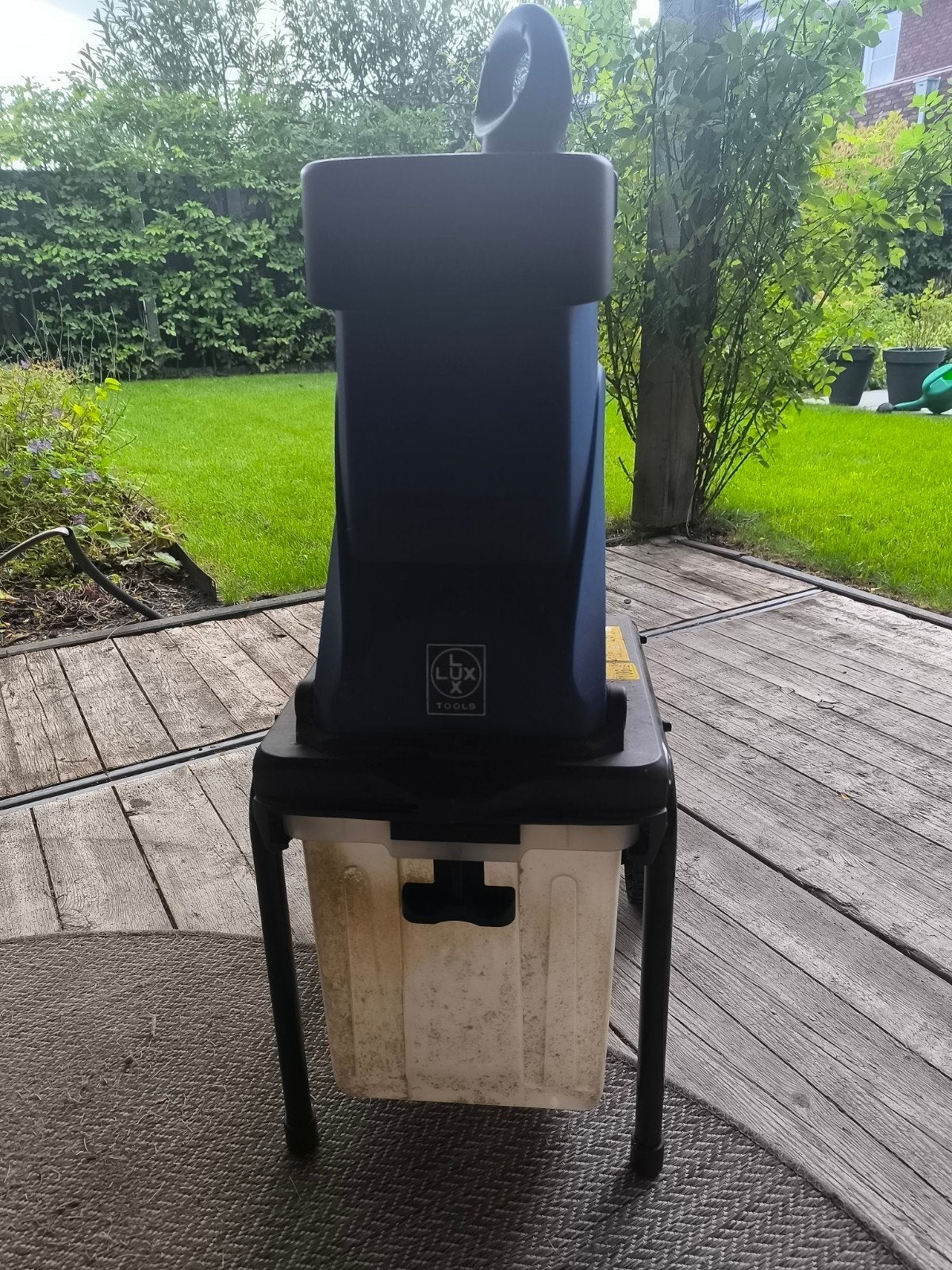 Lux Tools elektrische hakselaar met opvangbak, Ophalen, Gebruikt, Lux Tools, Met opvangbak