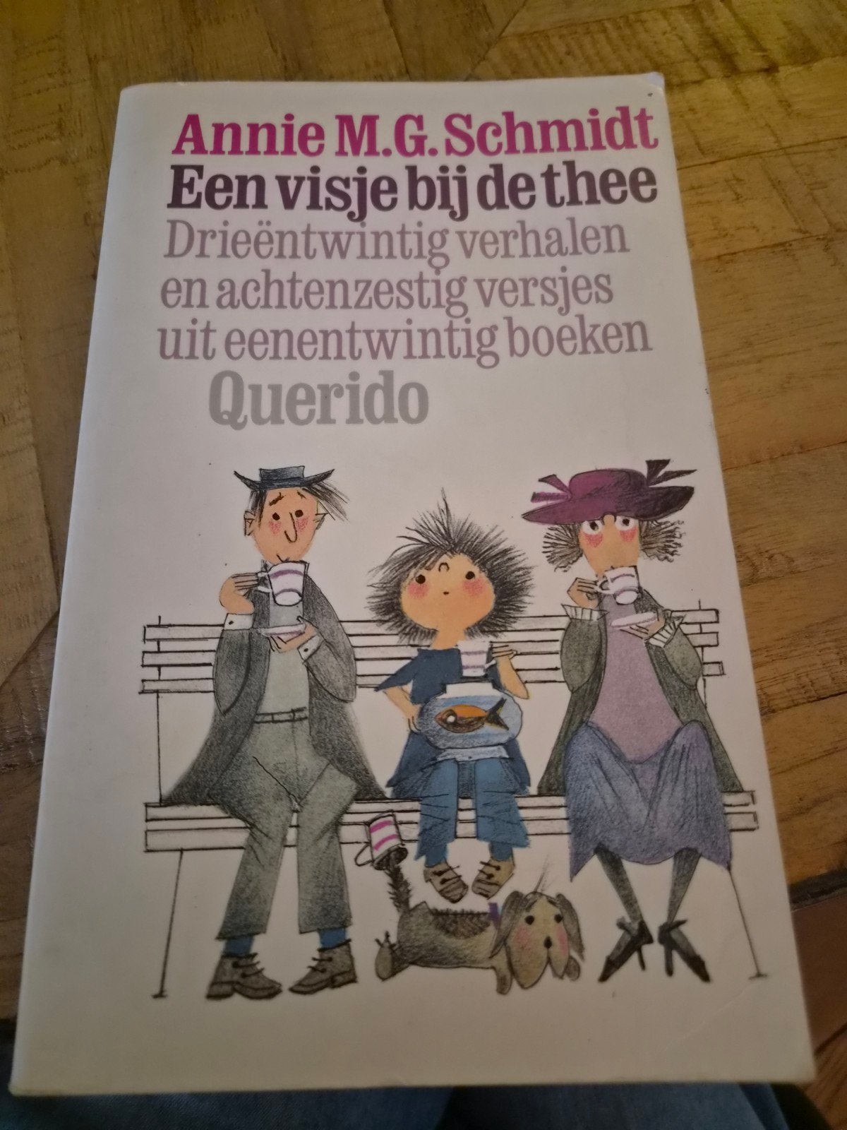 Annie M.G. Schmidt - Een visje bij de thee, Ophalen of Verzenden, Gelezen, Annie M.G. Schmidt, Fictie algemeen
