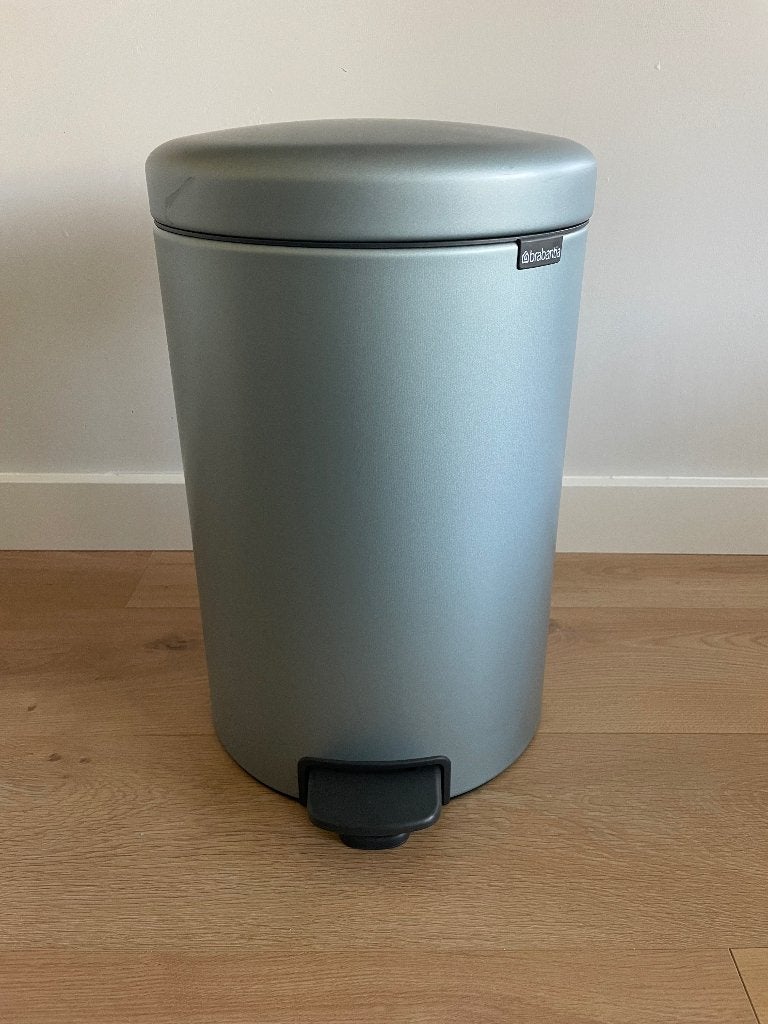 Brabantia NewIcon Pedaalemmer 12 Liter Metallic Mint, Ophalen, Met pedaal, Nieuw, Metaal
