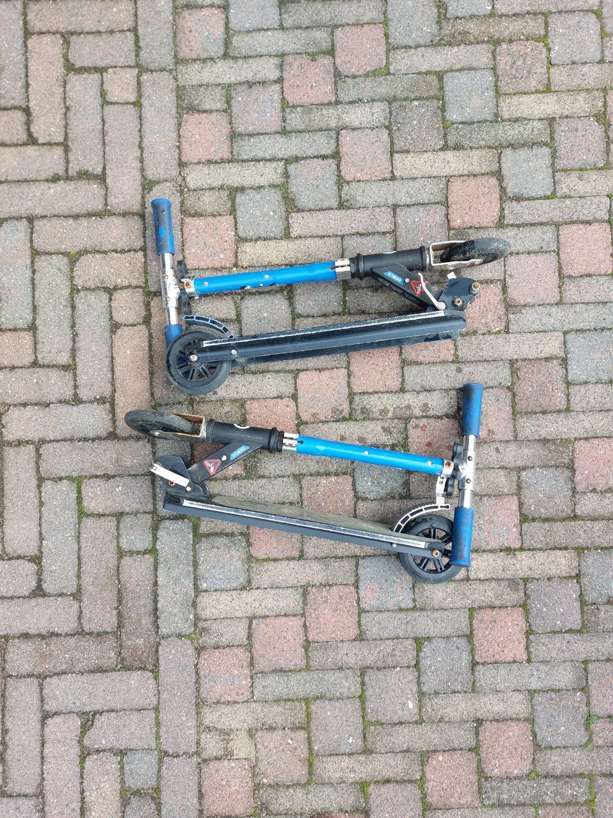 Twee inklapbare steps, Fietsen en Brommers, Ophalen, Gebruikt, Decathlon