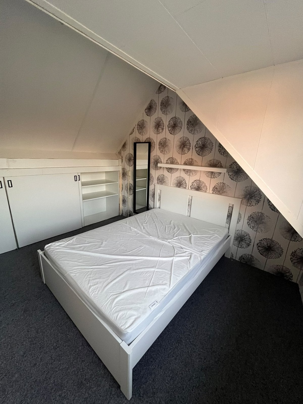 Bed frame and/or mattress, Huizen en Kamers, 35 tot 50 m², Eindhoven