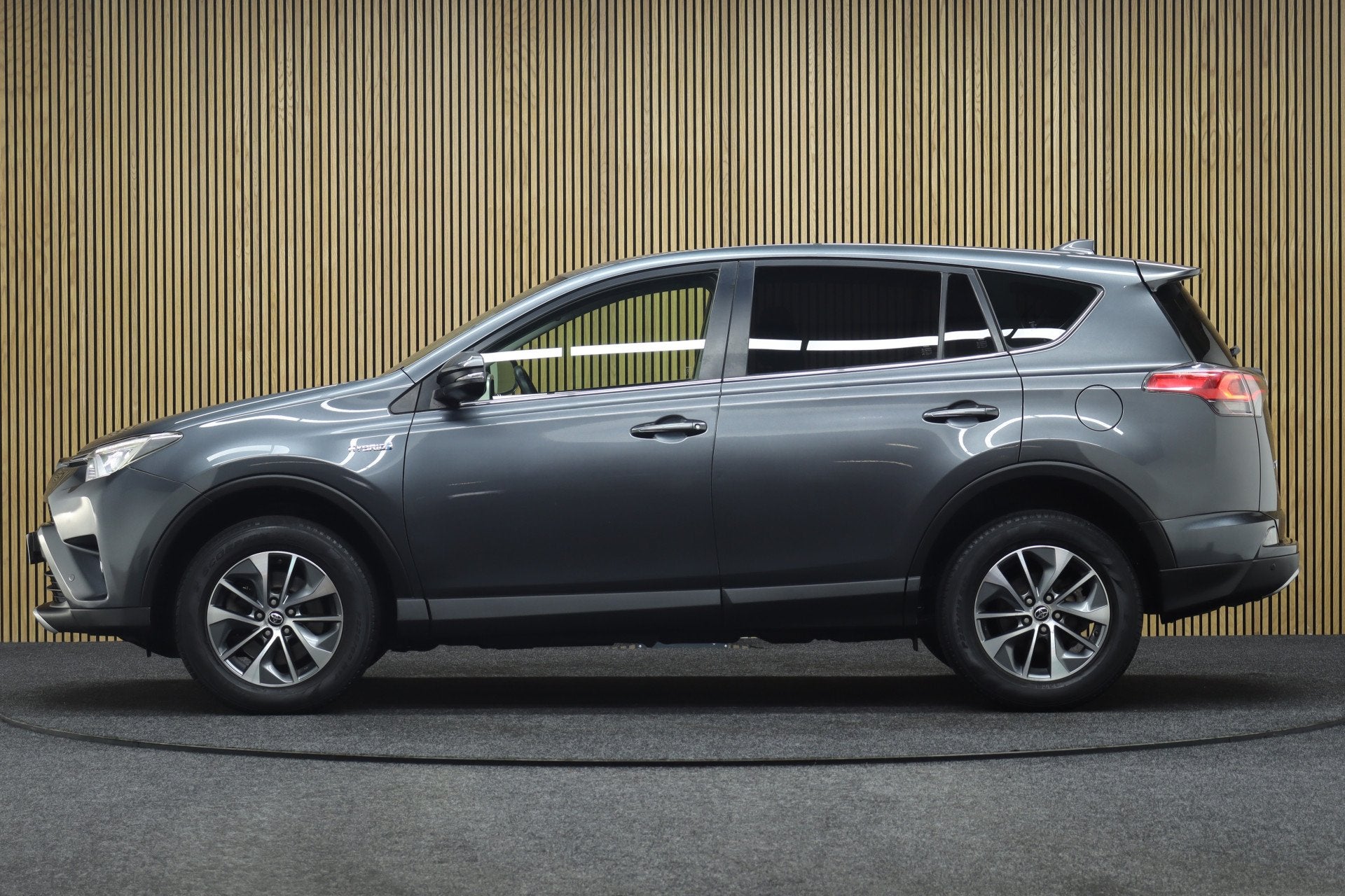 Toyota RAV4 2.5 Hybrid AWD Dynamic | Navigatie | Cruise cont, Automaat, Gebruikt, Met garantie (alle), Automatische klimaatregeling