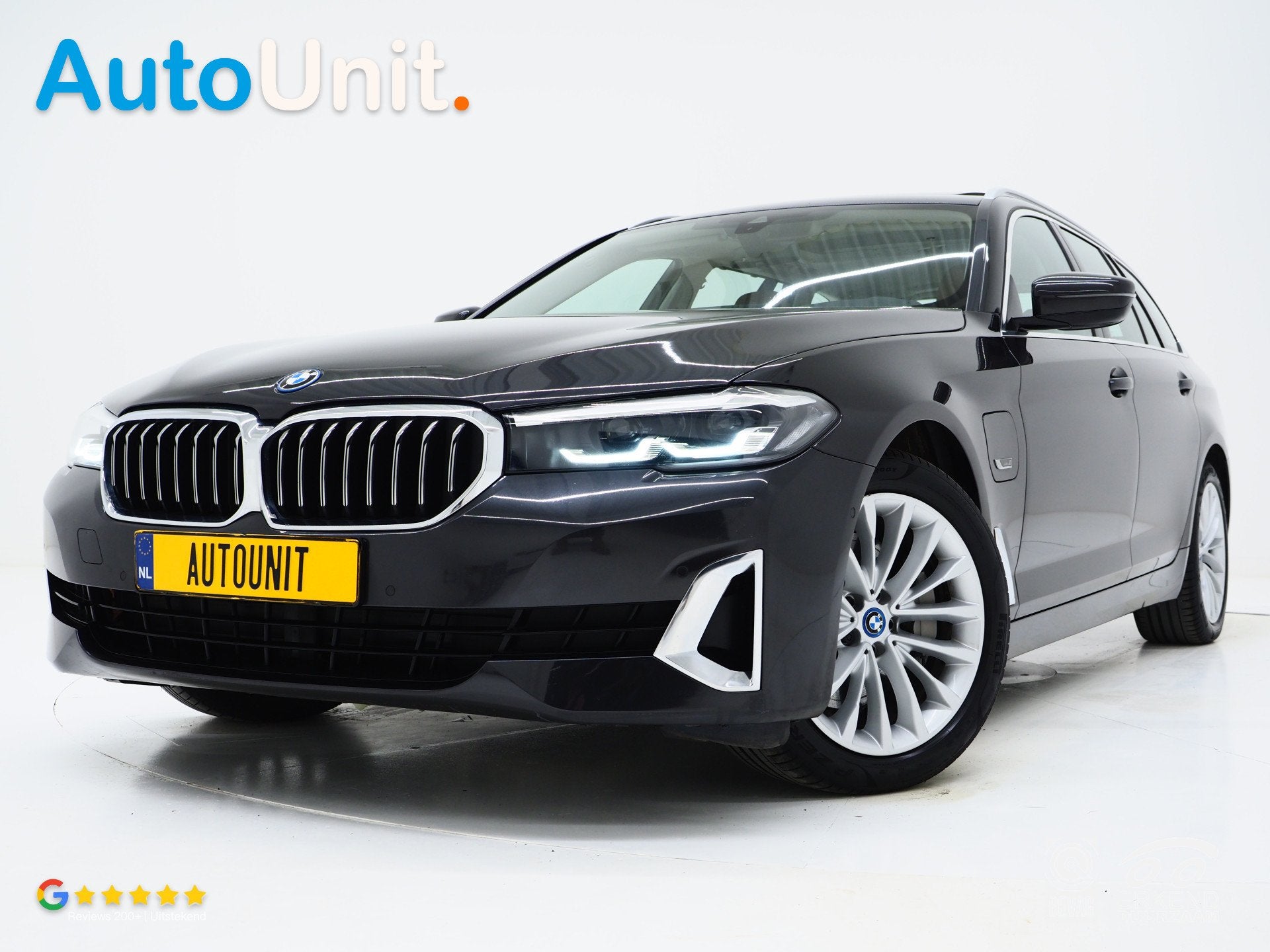 BMW 5 Serie Touring 530e xDrive | Panoramadak | Leder | Sfee, Automaat, 1998 cc, 1935 kg, Gebruikt