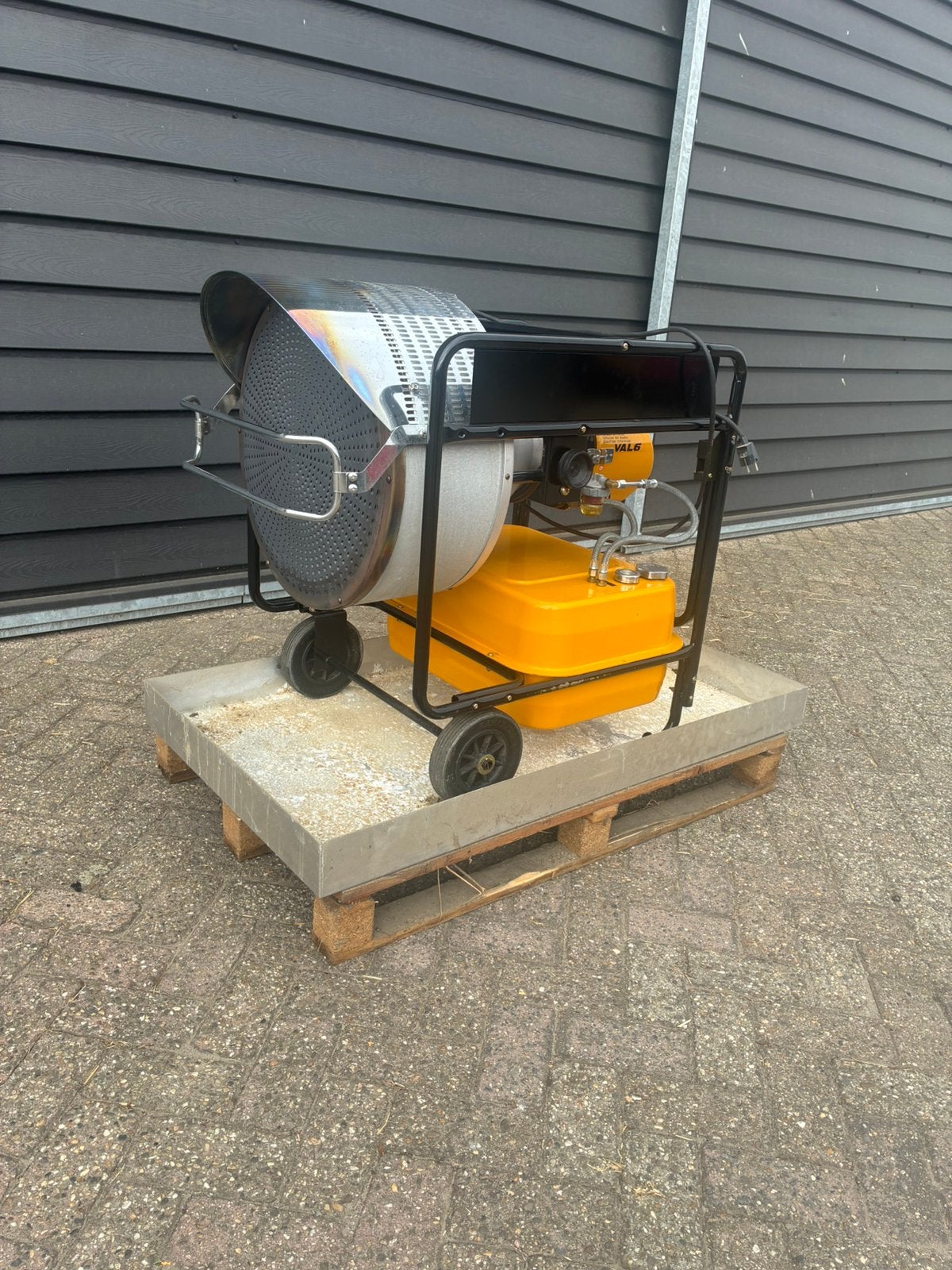 VAL-6 diesel/petrolium kachel, Ophalen of Verzenden, Gebruikt, Overige brandstoffen, Petroleumkachel
