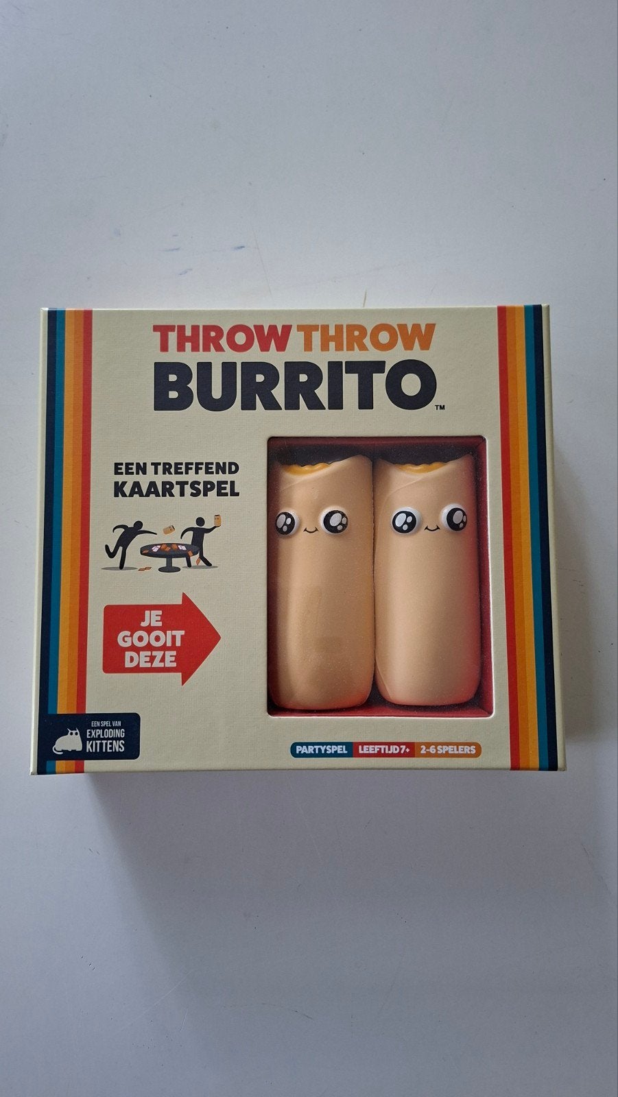 Throw Throw Burrito - Het hilarische kaartspel!, Drie of vier spelers, Ophalen of Verzenden, Zo goed als nieuw, Exploding Kittens