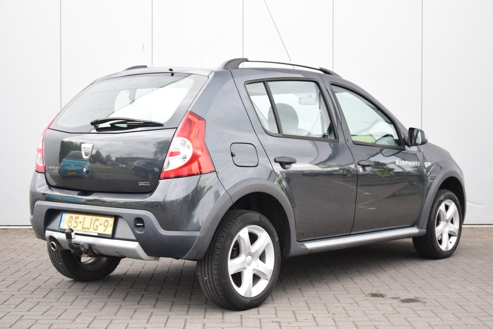 Dacia Sandero 1.6 Stepway Airco Audio Elek/pakket Trekhaak, Auto's, Dealer onderhouden, Stof, Gebruikt, Zwart
