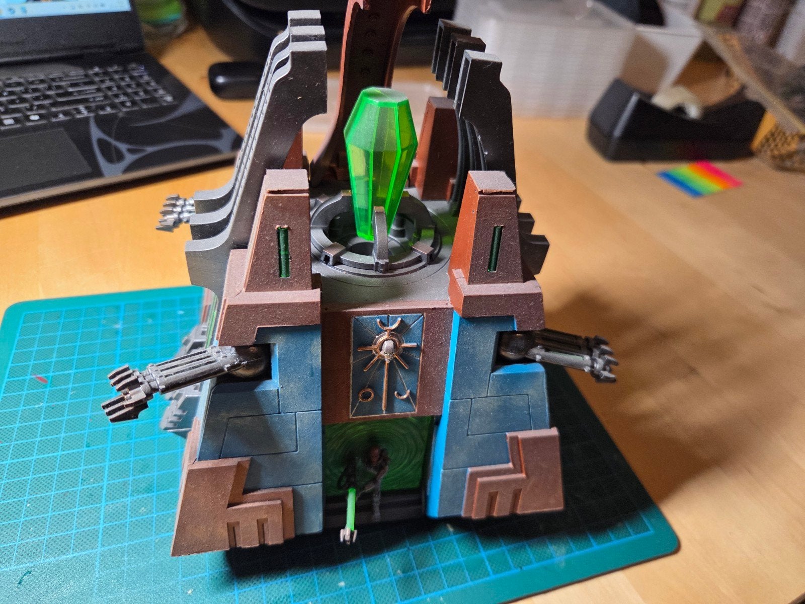 Monolith, Ophalen of Verzenden, Zo goed als nieuw, Warhammer