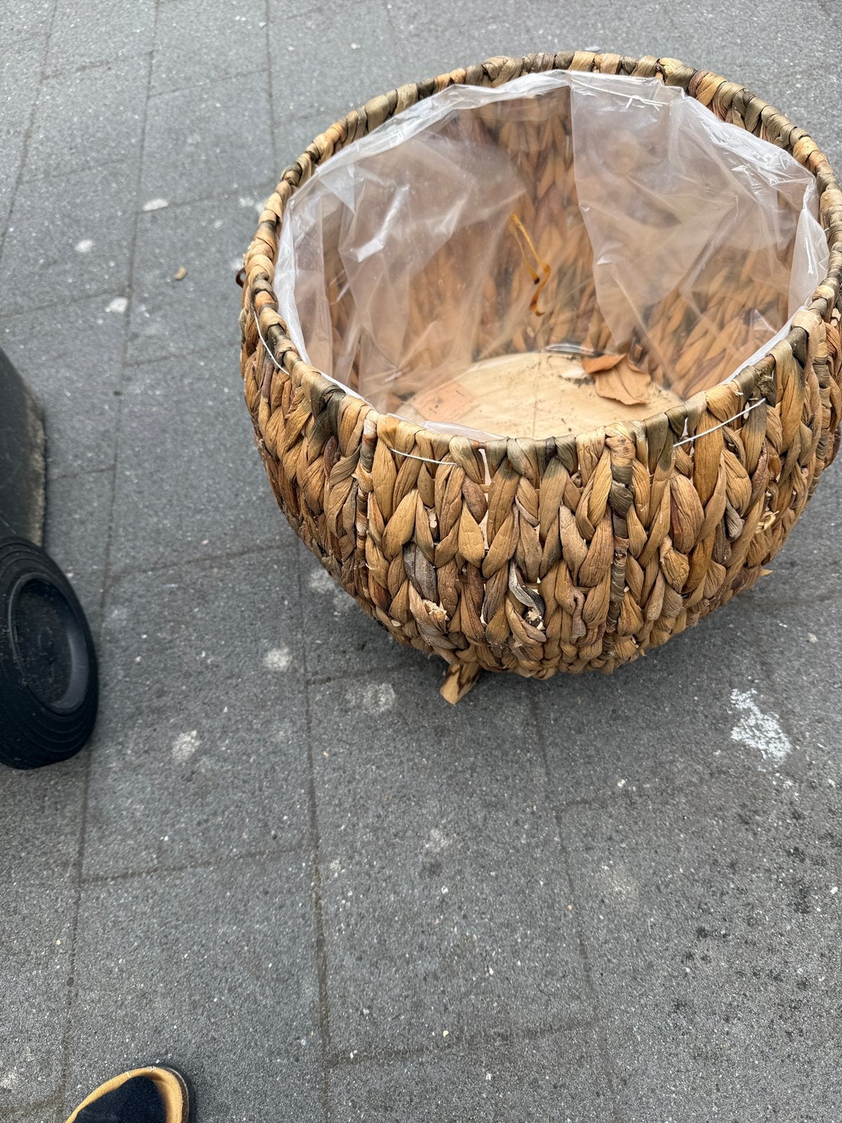 Bloempot, klein prijsje, Tuin en Terras, Bloempotten, Rond, Zo goed als nieuw, Minder dan 40 cm, Aardewerk