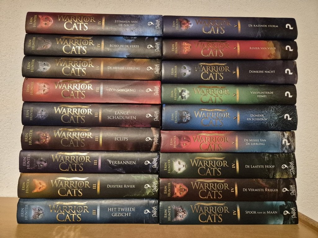 100 + BOEKEN FANTASY MARTIN ARMENTROUT NOVIK  FABBRI, Ophalen of Verzenden, Gelezen