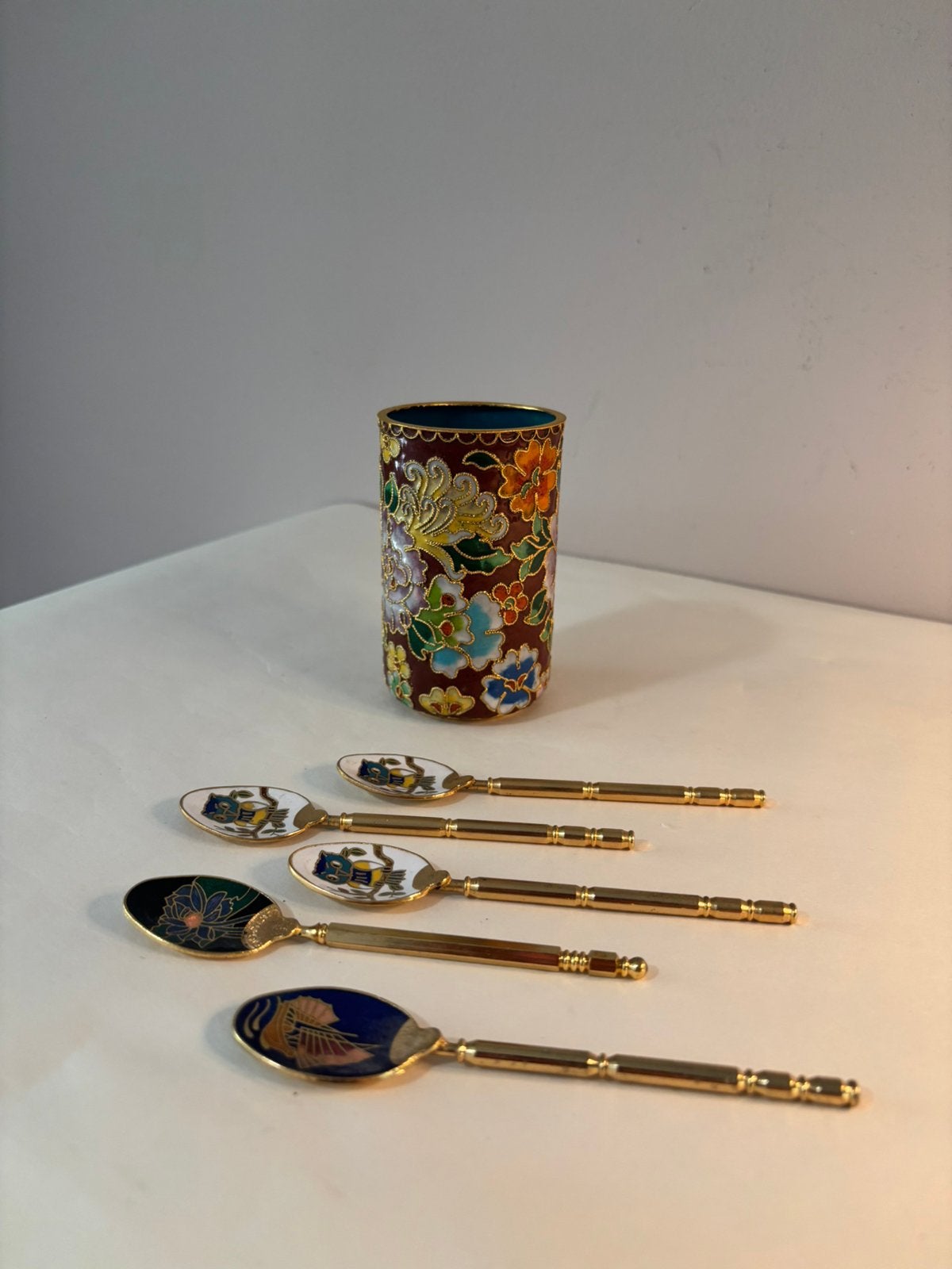 Vintage cloisonné lepelbakje met vijf cloissoné lepels, Verzenden, Koper