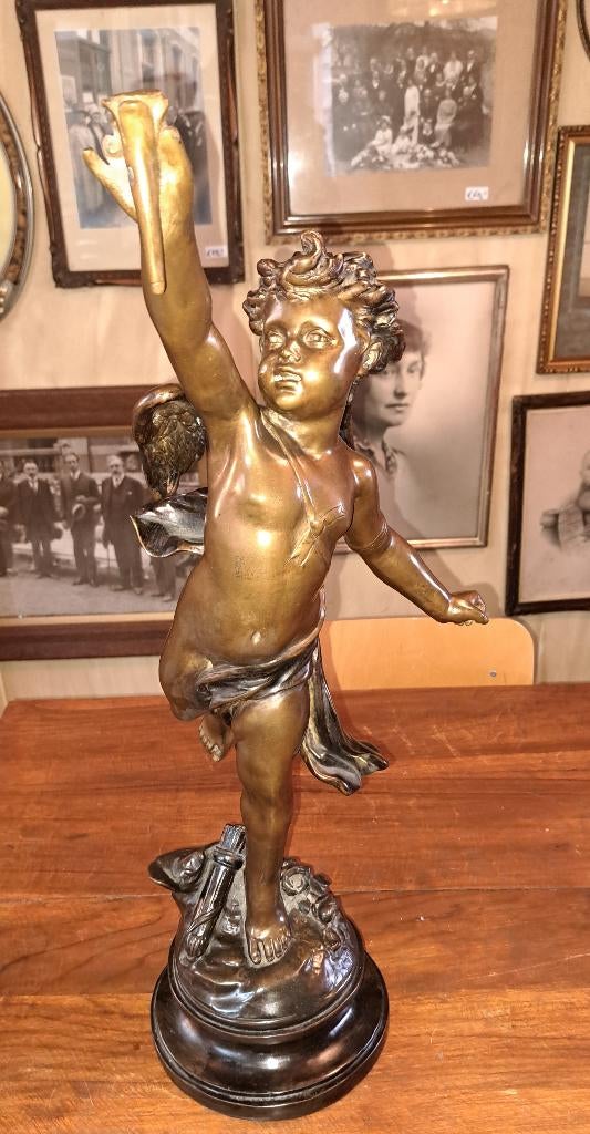 Putti Engel of Cherubijn beeld 57 cm hoog en van echt brons, Ophalen, Brons