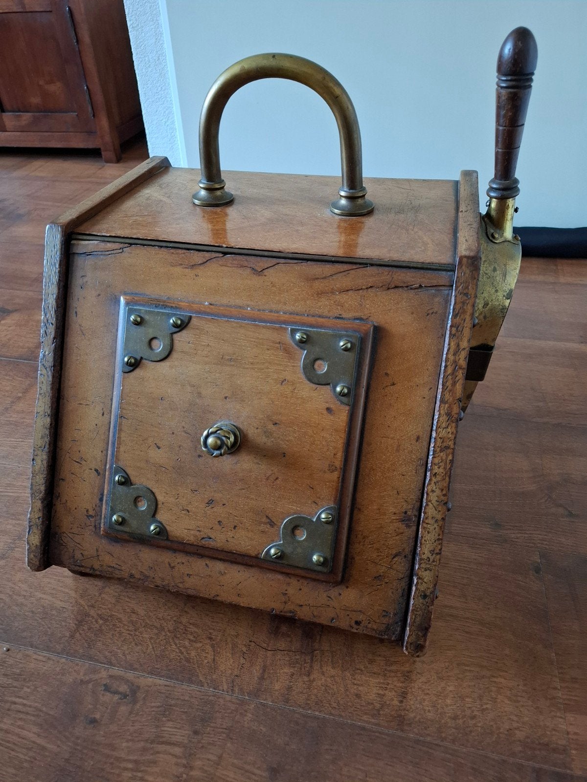 Antieke kolenkit met schep - Hout en messing, Ophalen of Verzenden