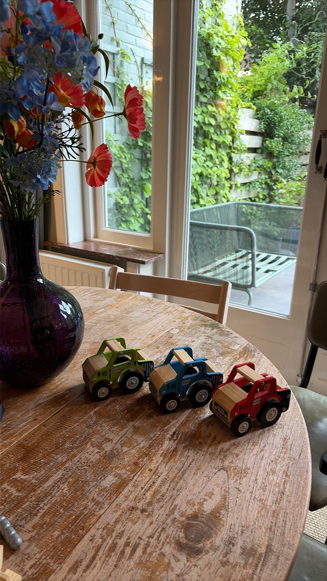 Houten speelgoed auto’s, Ophalen, Zo goed als nieuw
