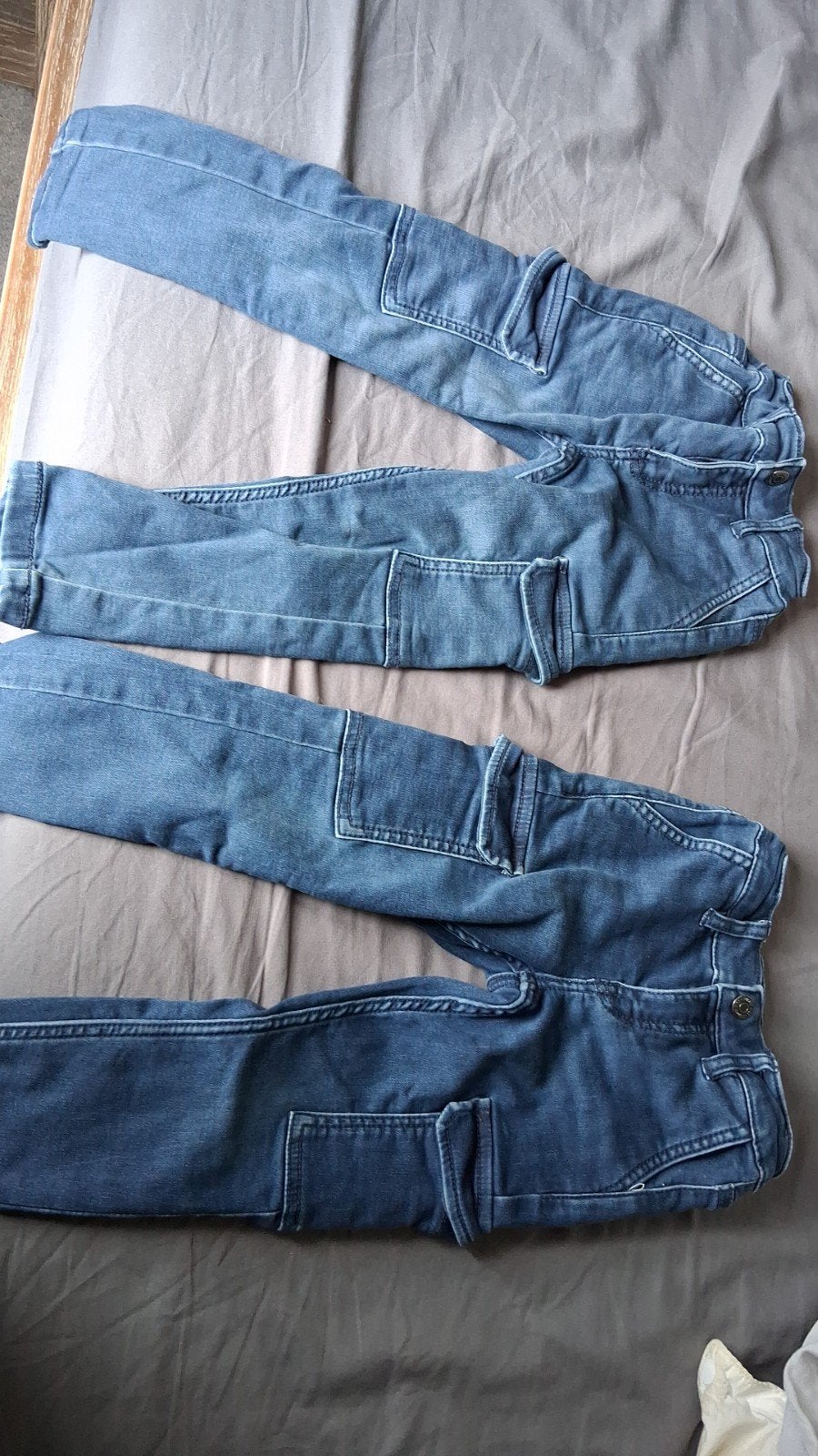 2 broeken terstal 104, Kinderen en Baby's, Ophalen of Verzenden, Zo goed als nieuw, Jongen, Broek