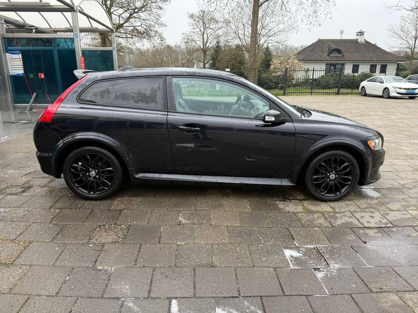 Zeer nette Volvo C30 1.8 2009 Zwart, Auto's, Volvo, 125 pk, Zwart, 4 cilinders, 4 stoelen