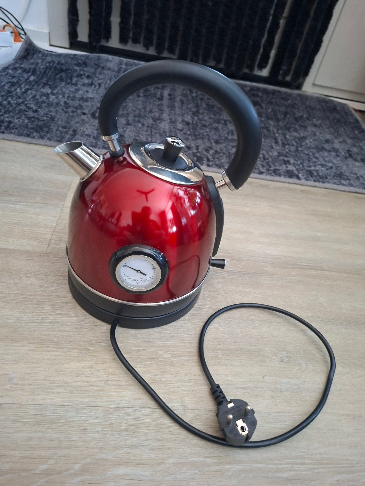 Mooie rode waterkoker met temperatuurmeter, Ophalen of Verzenden