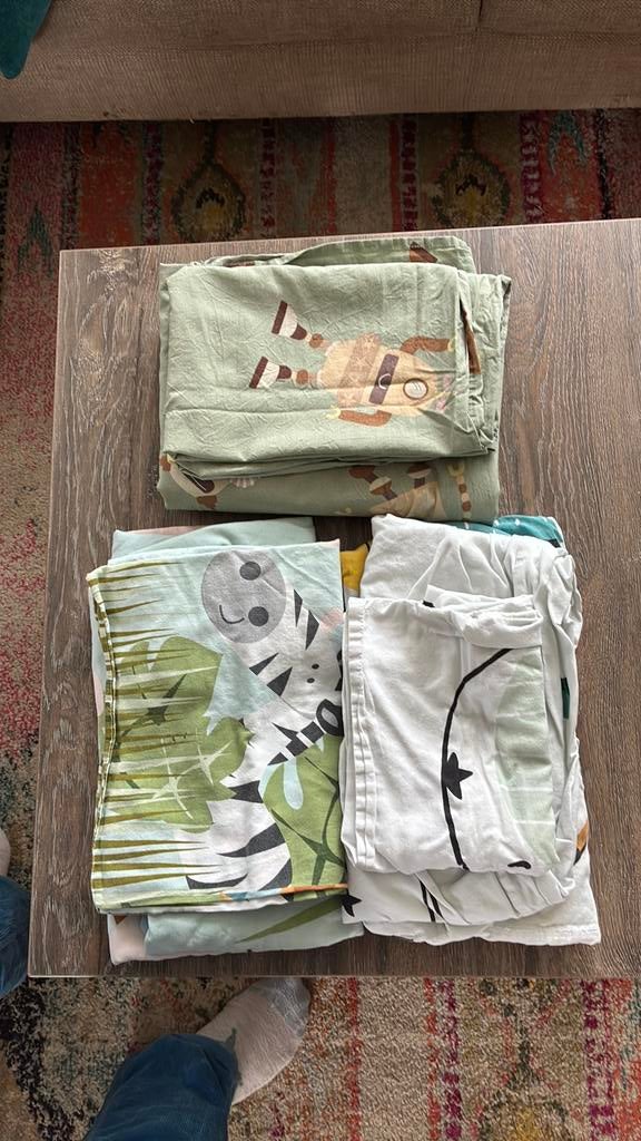Peuter beddengoed set met 3 hoezen, deken en kussen, Gebruikt, Overige kleuren, Jongetje of Meisje, Overige typen